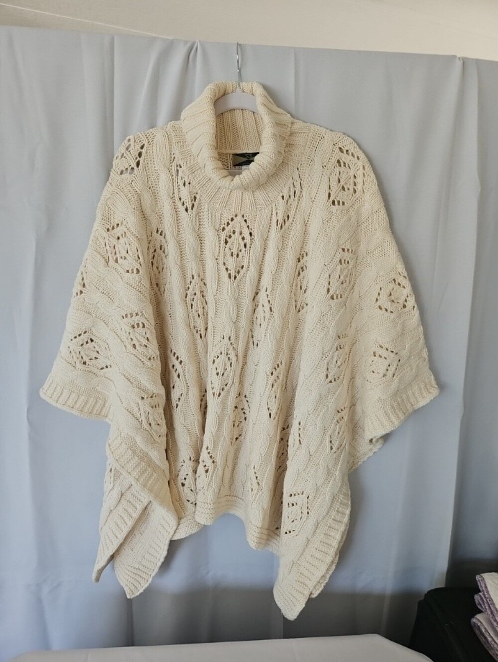 525 America Turtleneck Chunky Knit Cowl Sweater/cape Poncho One Size, Cream